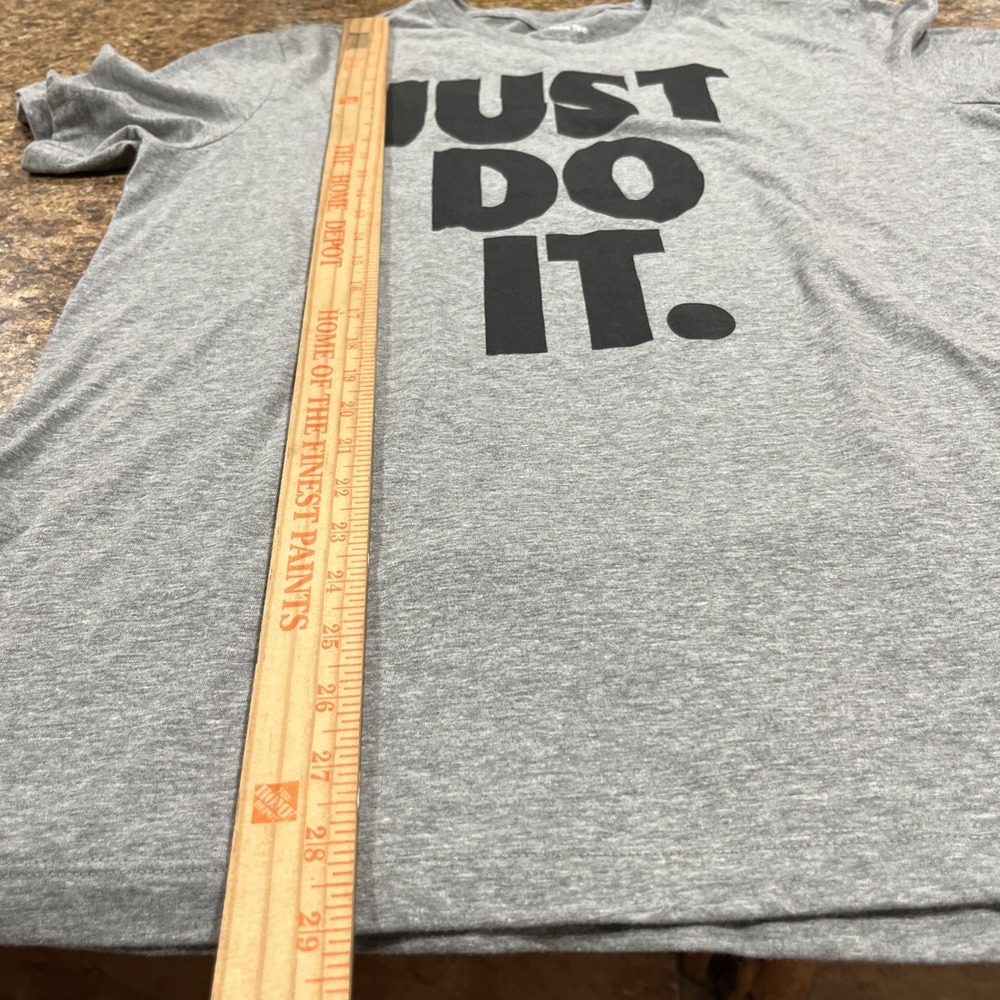 2 - Nike Mens Training T-shirts Gray & White Just Do It & Swoosh Logo Sz Large - Picture 7 of 12